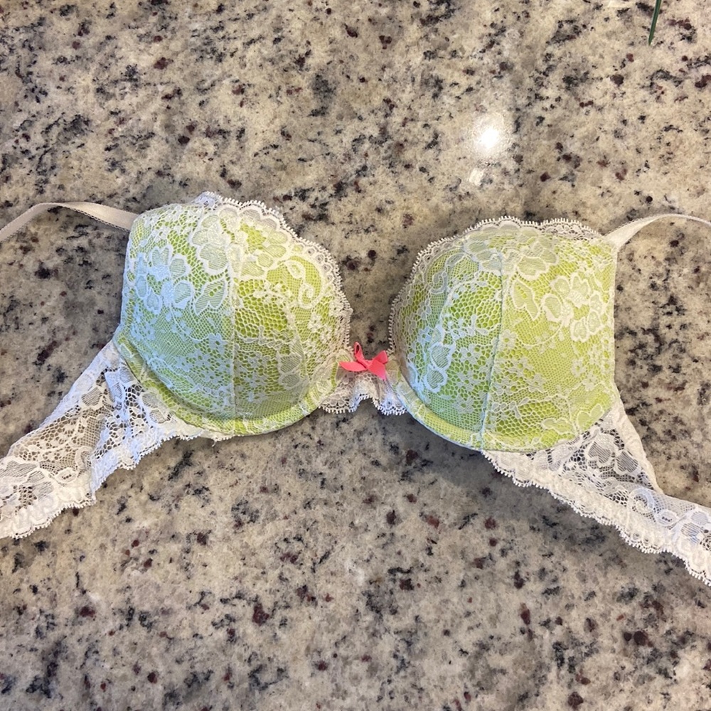 Victoria secret like green push up bra